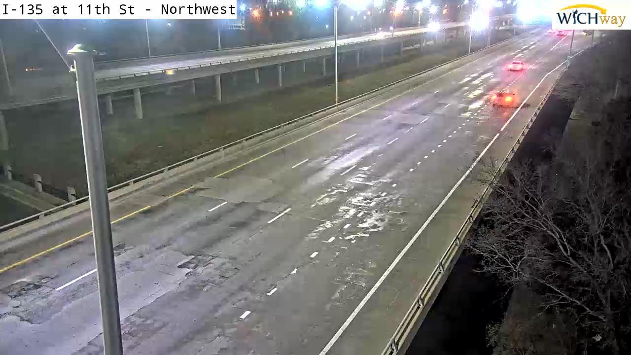 Traffic Cam Wichita: I-135 at 11th
