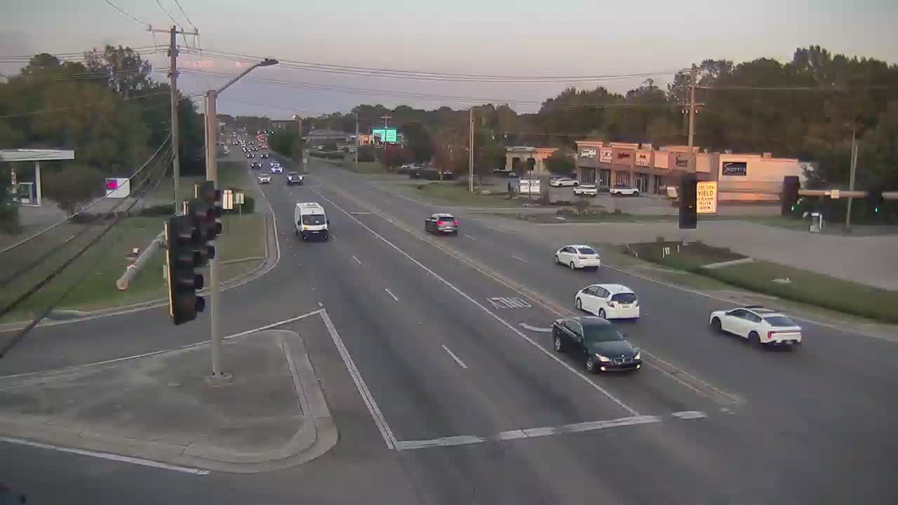 Traffic Cam Starkville: MS 12 at Stark Rd
