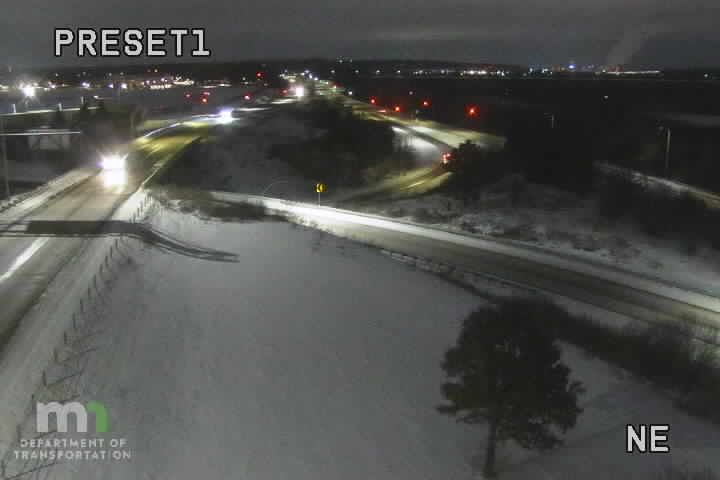 Traffic Cam Mendota: MN 5: T.H.5 N-S @ Airport Rd