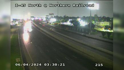 Traffic Cam Independence Heights › South: IH-45 North @ Northern Railroad