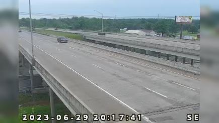 Traffic Cam Clarksville: I-265: 1-265-007-1-1-rwis JEFFERSONVILLE