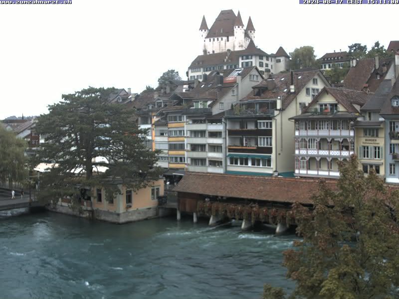 Thun: Innenstadt - Blick auf das Schloss