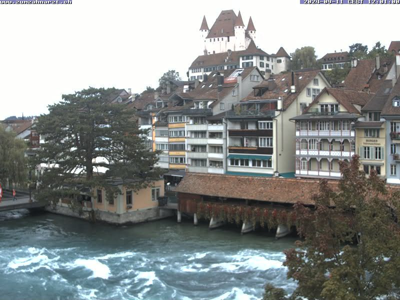 Thun: Innenstadt - Blick auf das Schloss