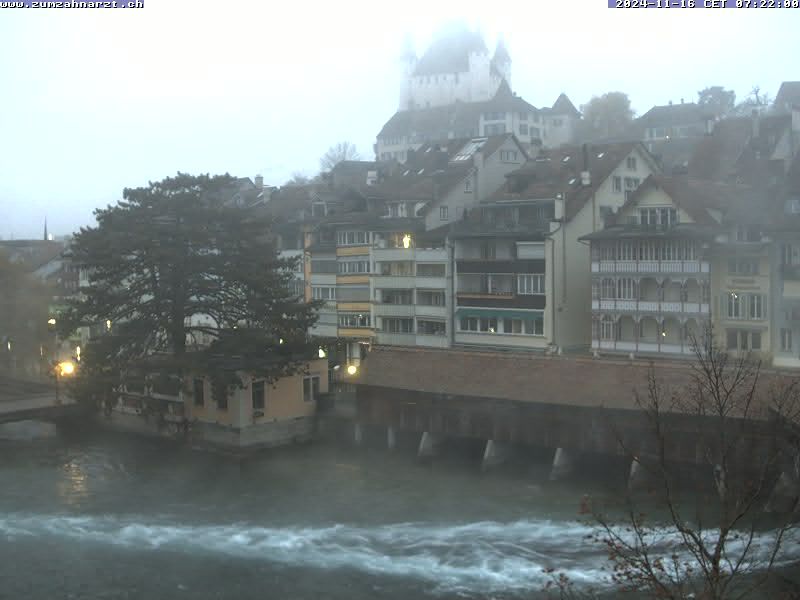 Thun: Innenstadt - Blick auf das Schloss