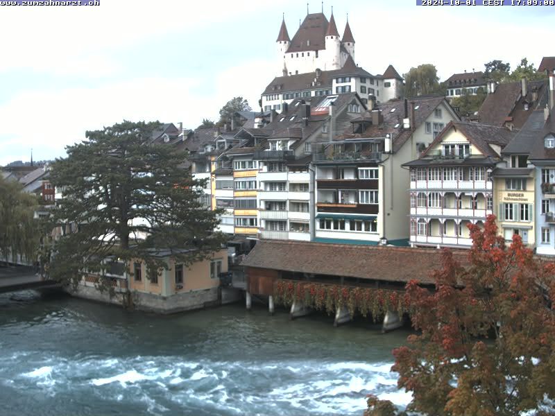 Thun: Innenstadt - Blick auf das Schloss