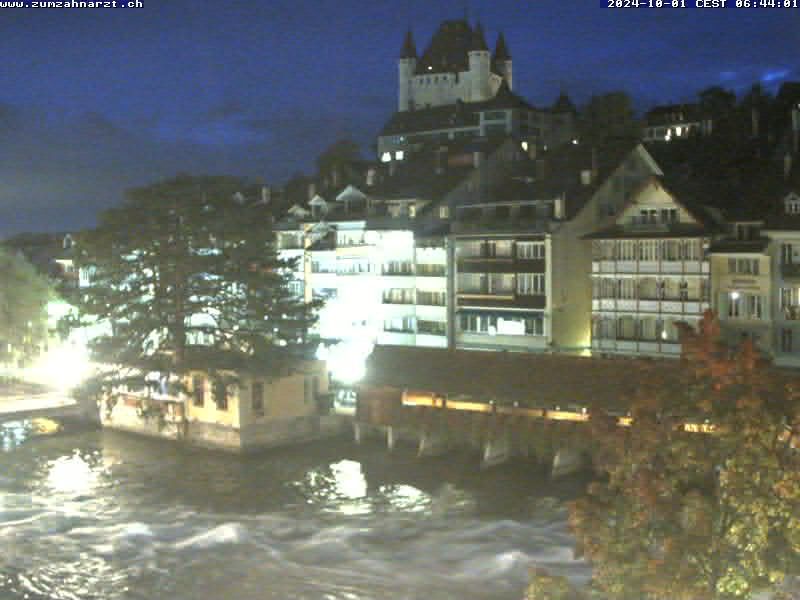 Thun: Innenstadt - Blick auf das Schloss