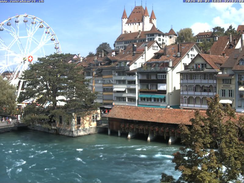 Thun: Innenstadt - Blick auf das Schloss