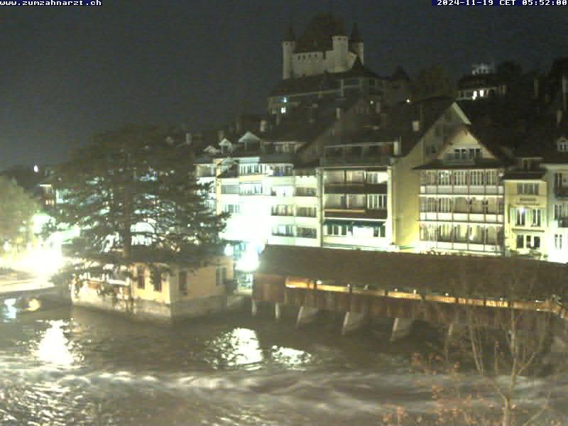 Thun: Innenstadt - Blick auf das Schloss