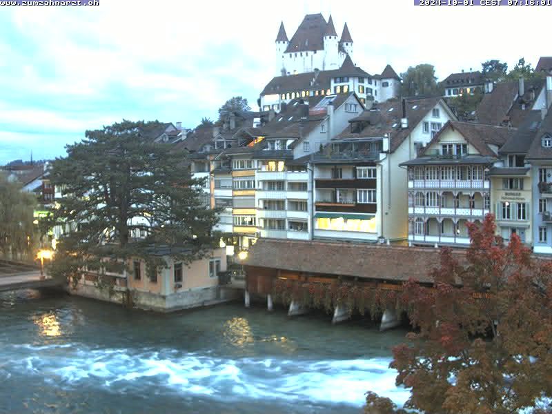 Thun: Innenstadt - Blick auf das Schloss