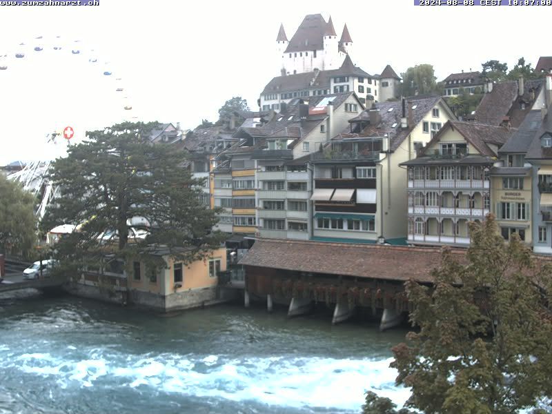 Thun: Innenstadt - Blick auf das Schloss