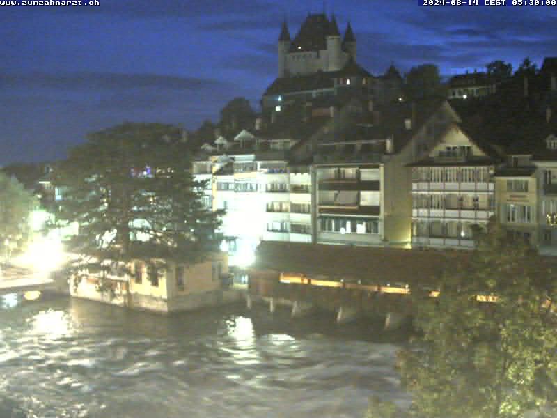 Thun: Innenstadt - Blick auf das Schloss