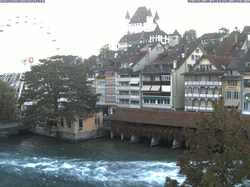 Thun: Innenstadt - Blick auf das Schloss