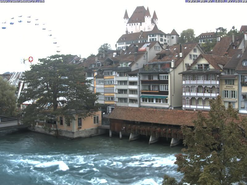 Thun: Innenstadt - Blick auf das Schloss