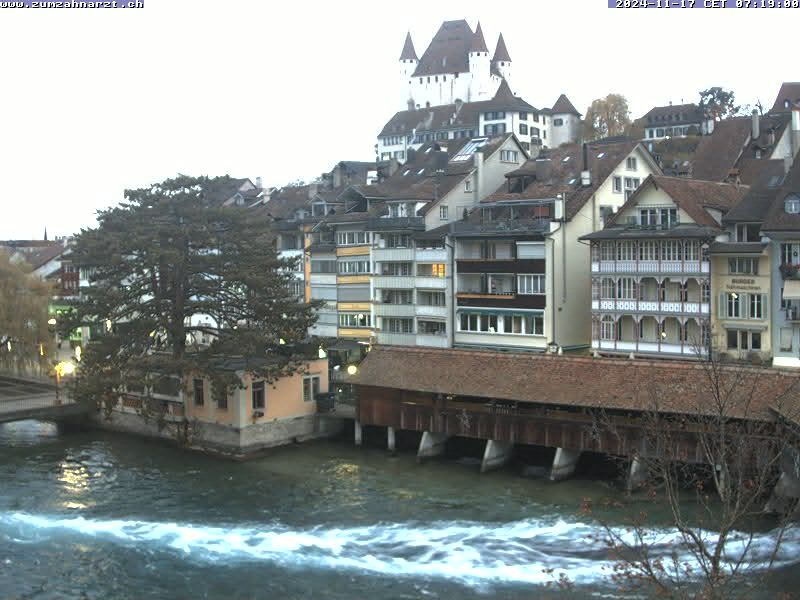 Thun: Innenstadt - Blick auf das Schloss