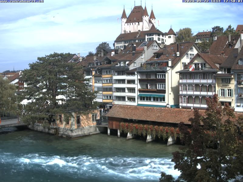 Thun: Innenstadt - Blick auf das Schloss