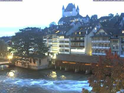 Thun: Innenstadt - Blick auf das Schloss