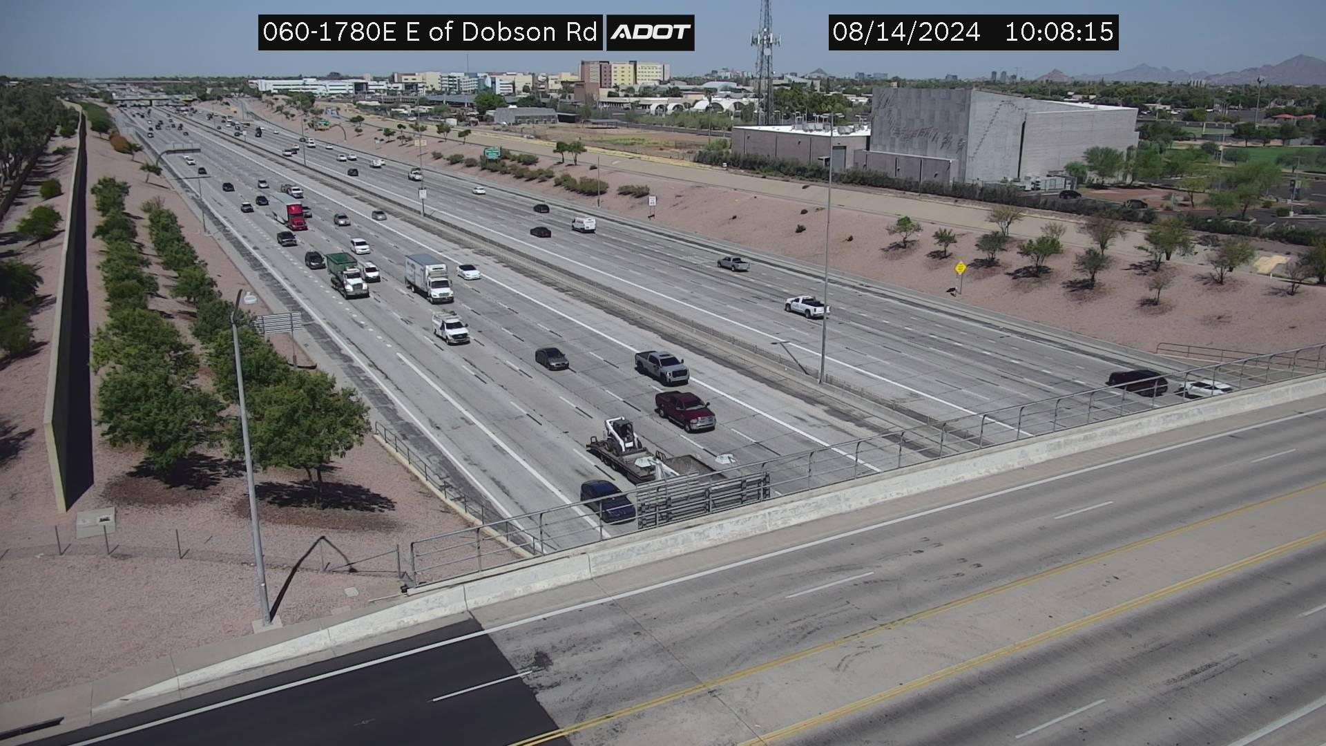 Traffic Cam Woodcreek: US 60 East Dobson