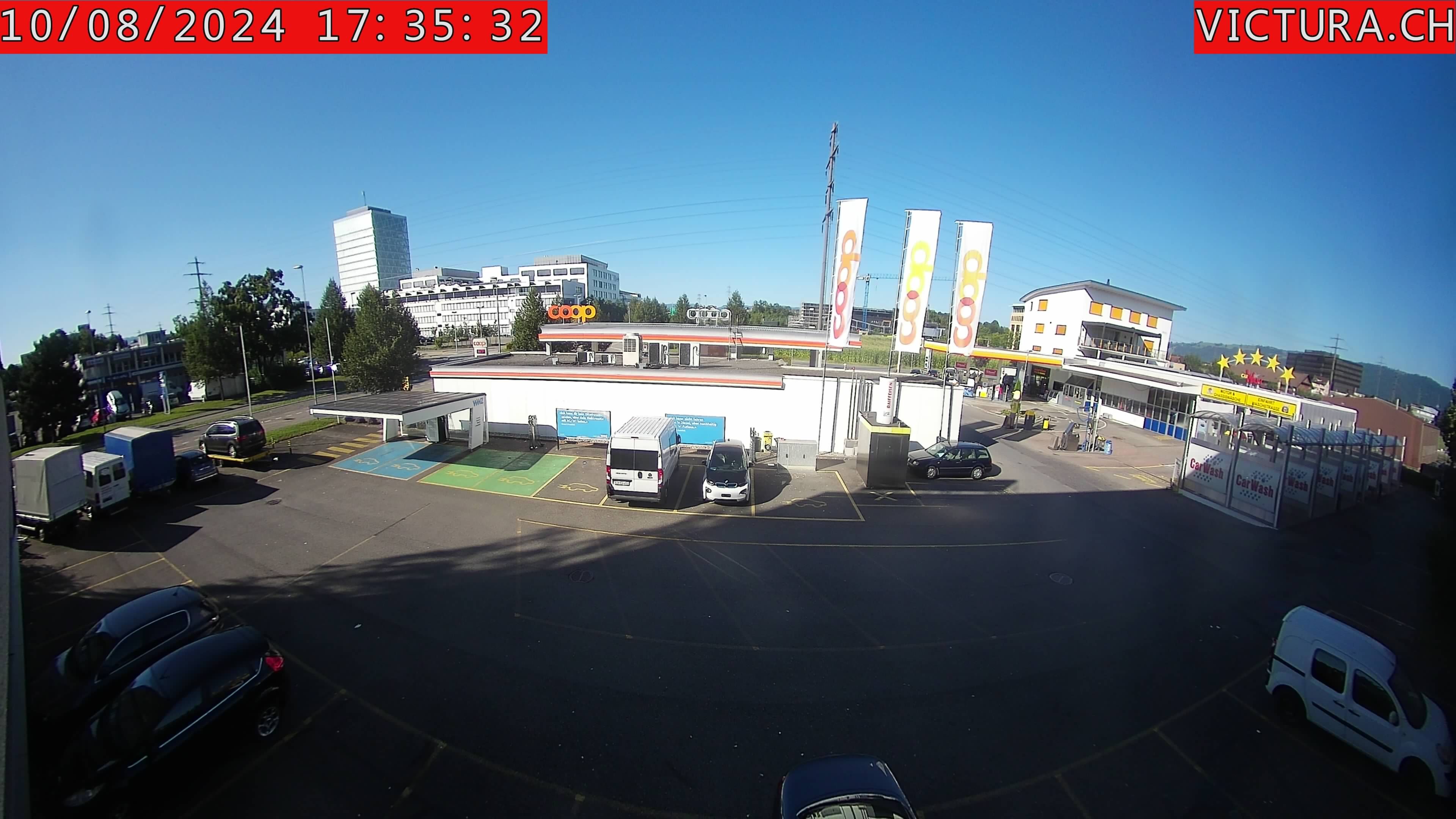 Risch-Rotkreuz: Webcam Rotkreuz Kreisel Coop Tankstelle