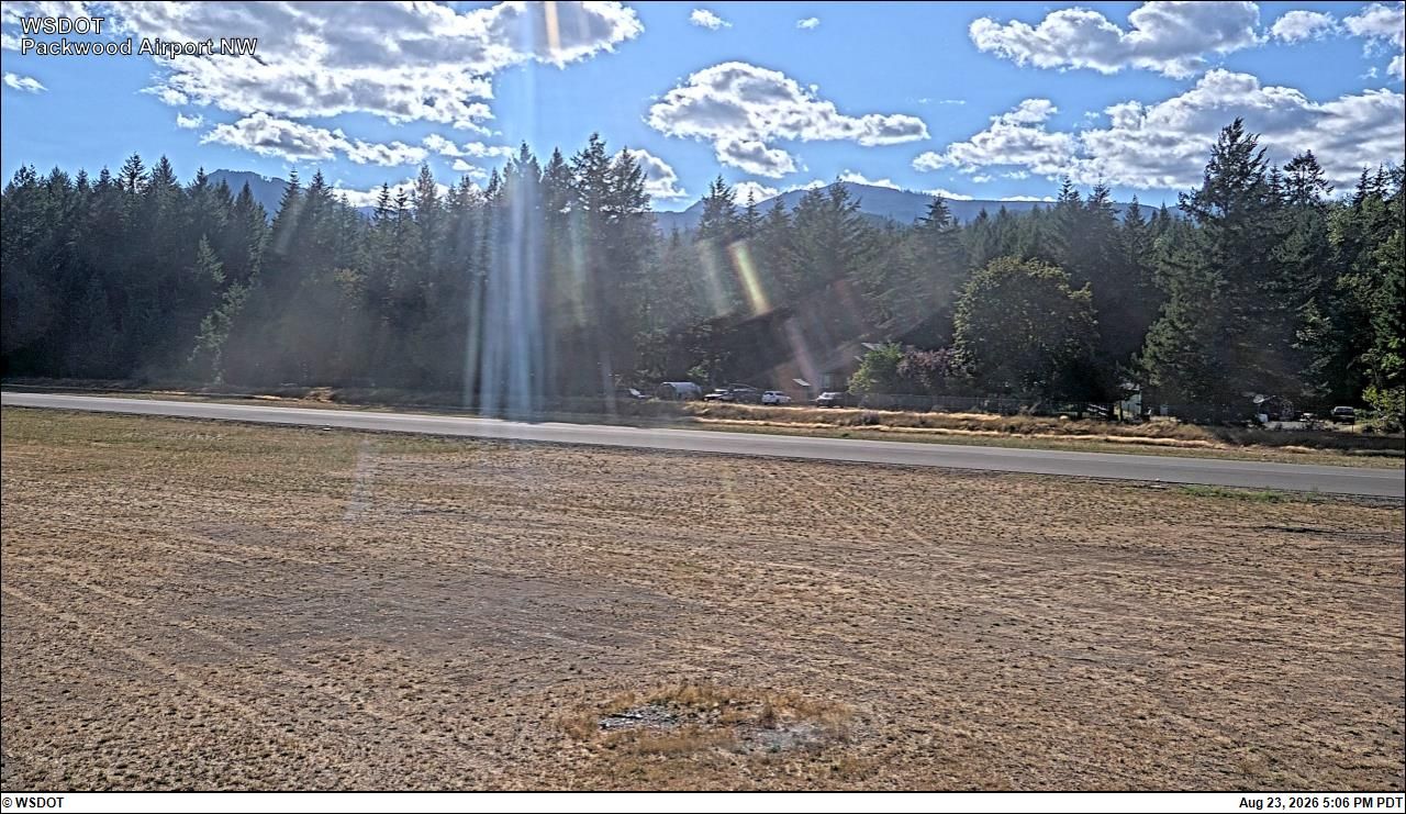 Traffic Cam Packwood › North: Packwood Airport