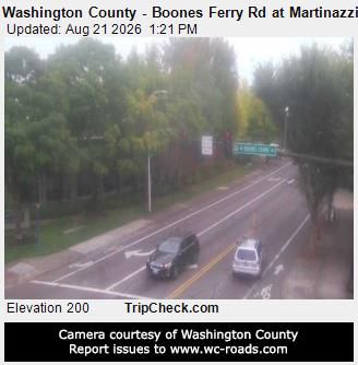 Traffic Cam Tualatin: Washington County - Boones Ferry Rd at Martinazzi Ave
