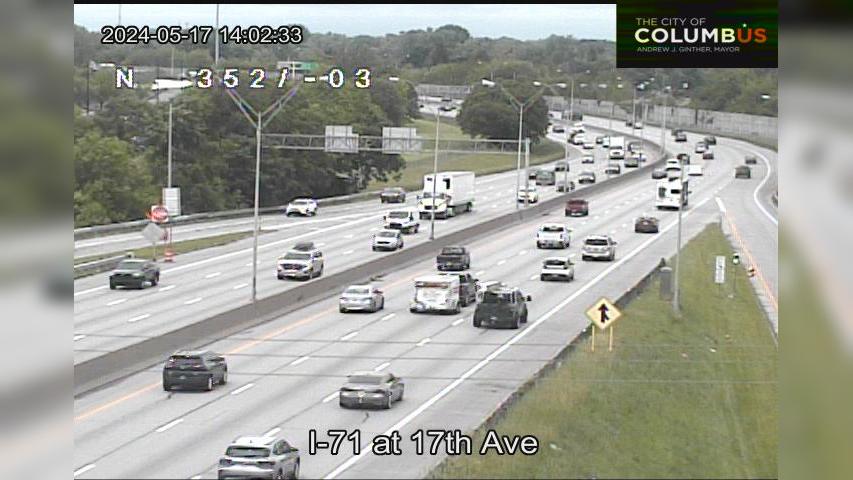 Traffic Cam Columbus: City of - I-71 at 17th Ave