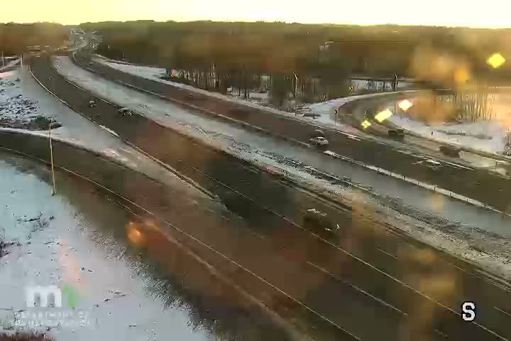 Traffic Cam Inver Grove Heights: T.H.52 NB @ Upper 55th St