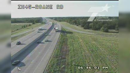 Traffic Cam Pettys Chapel › North: I-45 @ Roane Rd