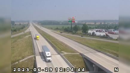 Traffic Cam Marion: I-69: 1-069-264-1-1 SR