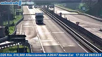 immagine della webcam nei dintorni di San Salvatore Monferrato: webcam Villalvernia