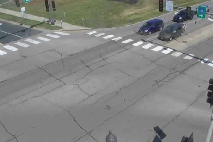 Traffic Cam Prior Lake: MN 13: T.H.13 NB @ Main St