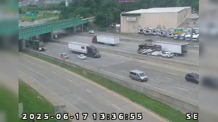 Traffic Cam Clarksville: US 31: 1-065-001-2-1 STANSIFER AVE