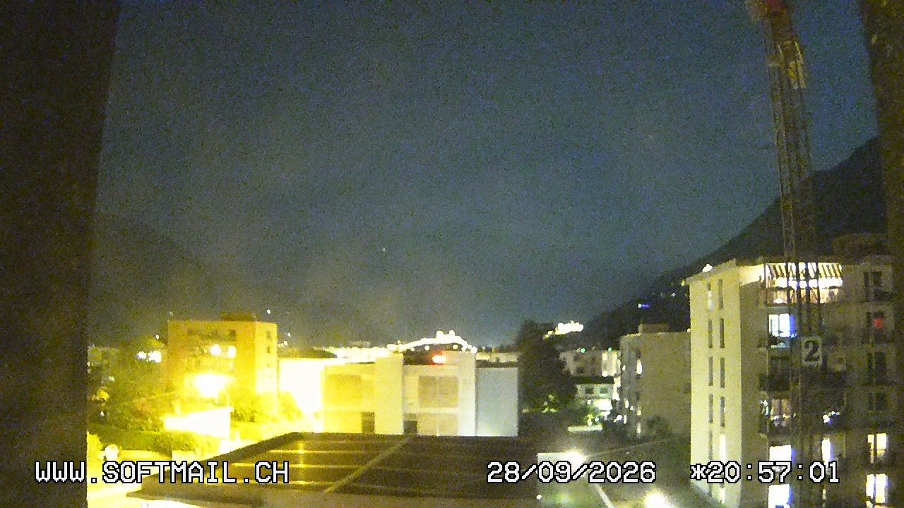 Bellinzona › Norden: Tessin, Schweiz: Giubiasco Richtung 3 Castelli di