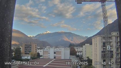 Bellinzona: Tessin, Schweiz: Giubiasco Richtung 3 Castelli di