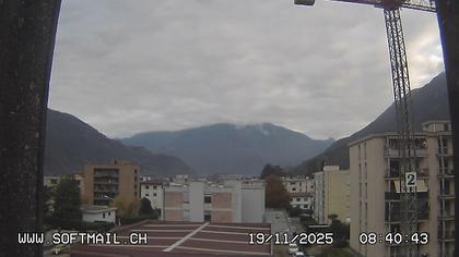 Bellinzona: Tessin, Schweiz: Giubiasco Richtung 3 Castelli di