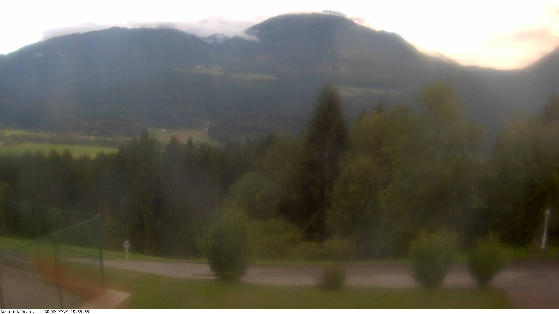 Traffic Cam Berg im Drautal › South: Hotel Glocknerhof - Modellflugplatz Glocknerhof - Amlach - Greifenburg - Greifenburg-Weißensee - Reißkofel - Drautal