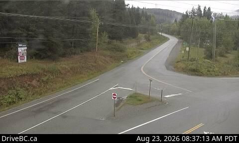 Traffic Cam Soda Creek › South-East: Hwy 97 and Beaver Lake Rd junction north of McLeese Lake, looking east