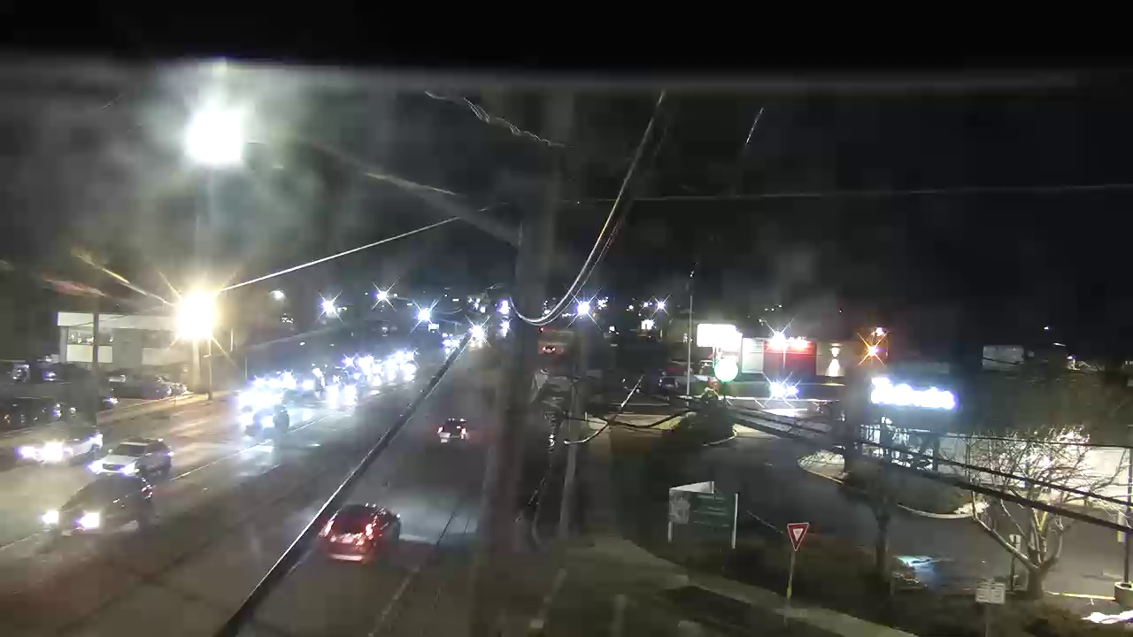 Traffic Cam Huntington › North: NY231 at Bayshore Road