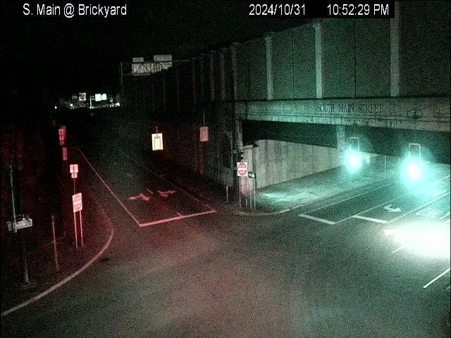 Traffic Cam Horseheads › West: I-86 Exit 54 Westbound (Brickyard Ln) at S. Main St