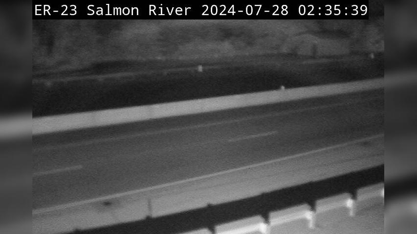 Traffic Cam Tyendinaga: Highway 401 at Salmon River Bridge