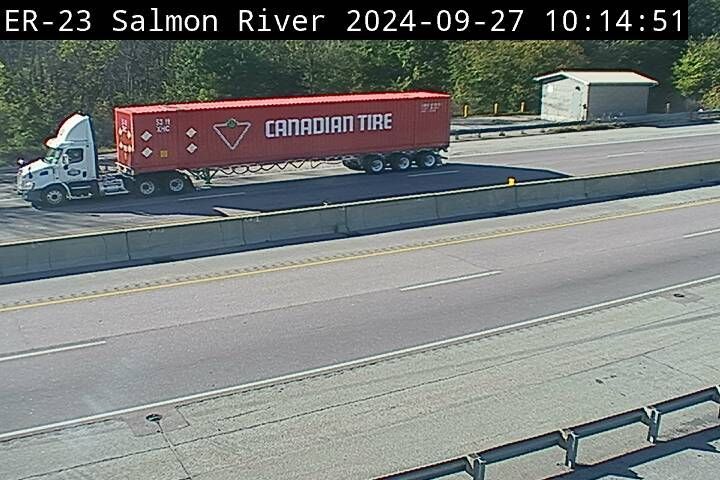 Traffic Cam Tyendinaga: Highway 401 at Salmon River Bridge