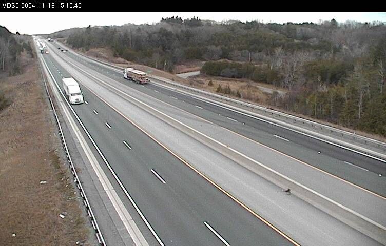 Traffic Cam Alnwick: Highway 401 near Shelter Rd