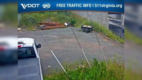 Traffic Cam Centreville Farms: NRO-CCTVP-OTB-31 - I-66 - EB - MM