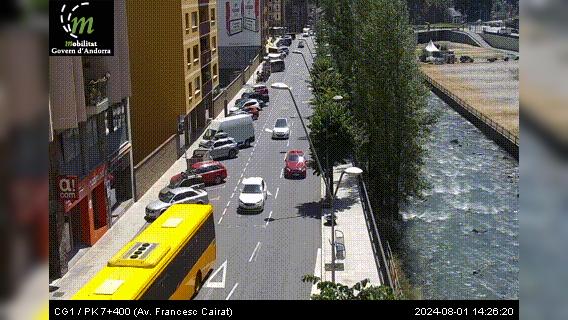 Traffic Cam Sant Julia de Loria: CG1 - PK 7+400 (Av. Francesc Cairat) - 896 metres