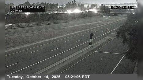 Traffic Cam Aliso Viejo › North: SR-73 : North of La Paz Road Undercross