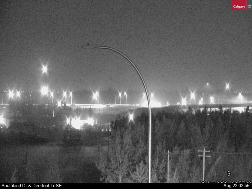 Traffic Cam Maple Ridge: Southland Drive - Deerfoot Trail SE