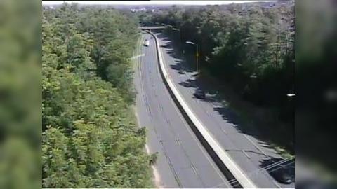 Traffic Cam Middletown › South: RT 9 Bow Lane s/o Bow Lane Overpass