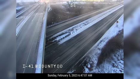 Traffic Cam Old Deerfield: I-41 at County OO