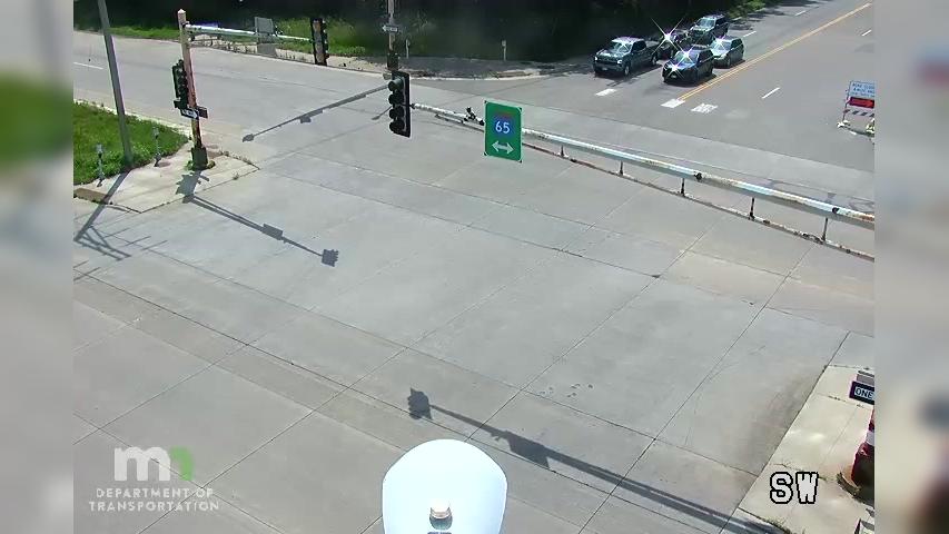 Traffic Cam Fridley: T.H.65 NB @ Mississippi St