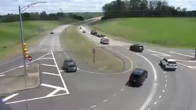 Traffic Cam Tuscaloosa › North: TUS-CAM--.