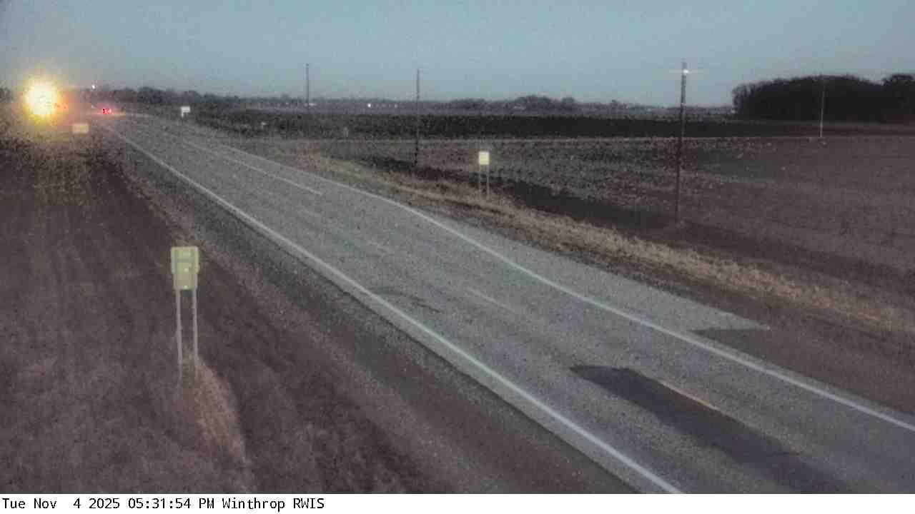 Traffic Cam Winthrop: MN 19: T.H.19 - MP 108): T.H.19 - MP 108) View